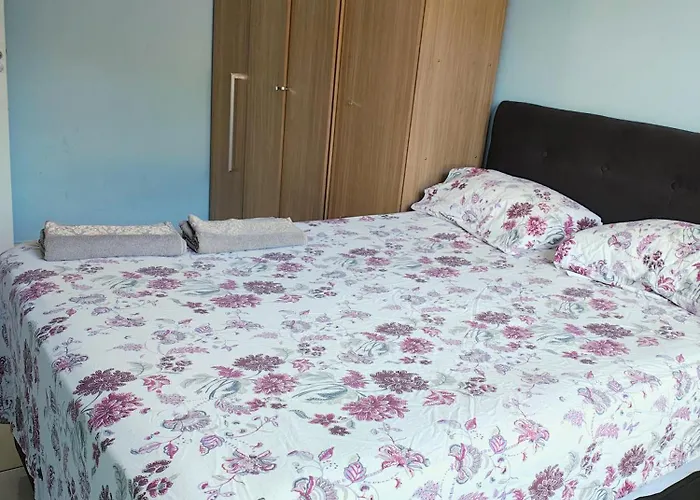 Quarto Privativo Em Apartamento Compartilhado